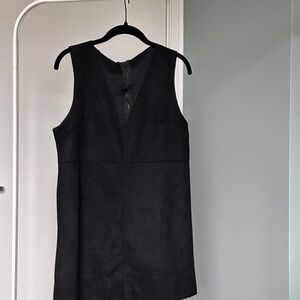 Black Velvet V-Neck Shift Dress